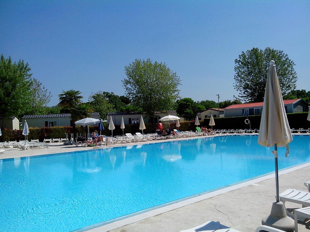 Butterfly Camping Village Peschiera del Garda Luaran gambar