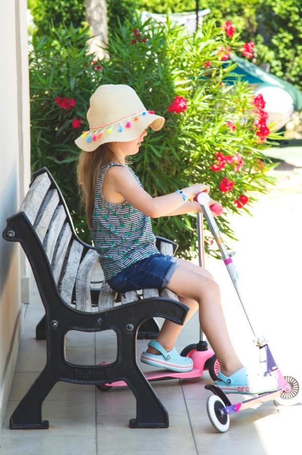 Butterfly Camping Village Peschiera del Garda Luaran gambar